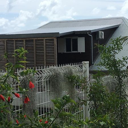 La Pointe Au Corail Bed & Breakfast Сент-Роуз Екстериор снимка