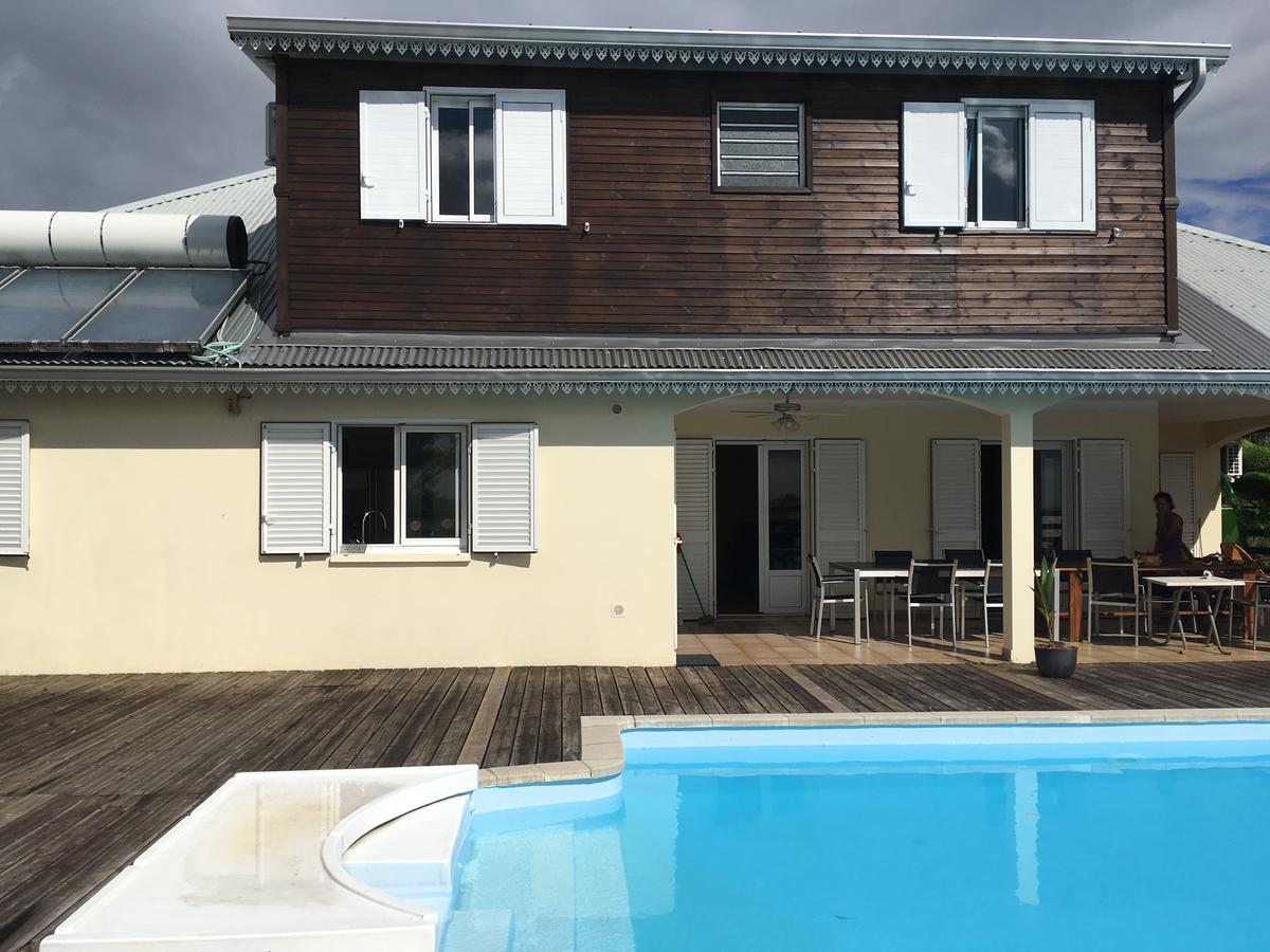 La Pointe Au Corail Bed & Breakfast Сент-Роуз Екстериор снимка